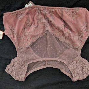 Gilligan O'Malley cap sleeve lace bralet!!